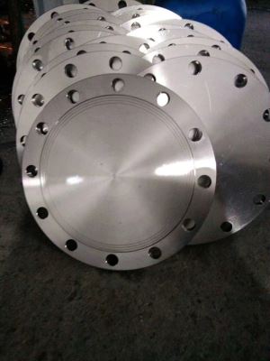 JUALAN PANAS ASME SA182 F51 DUPLEX 2205 ASME B16.47 SIRI B 400#600#900# 26-36 RF FF RTJ BL FLANGE PENGILANG DI CHINA